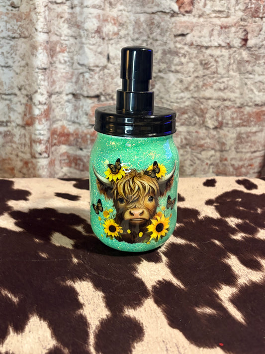 💛 Add a little farmhouse sunshine to your sink! ☀️