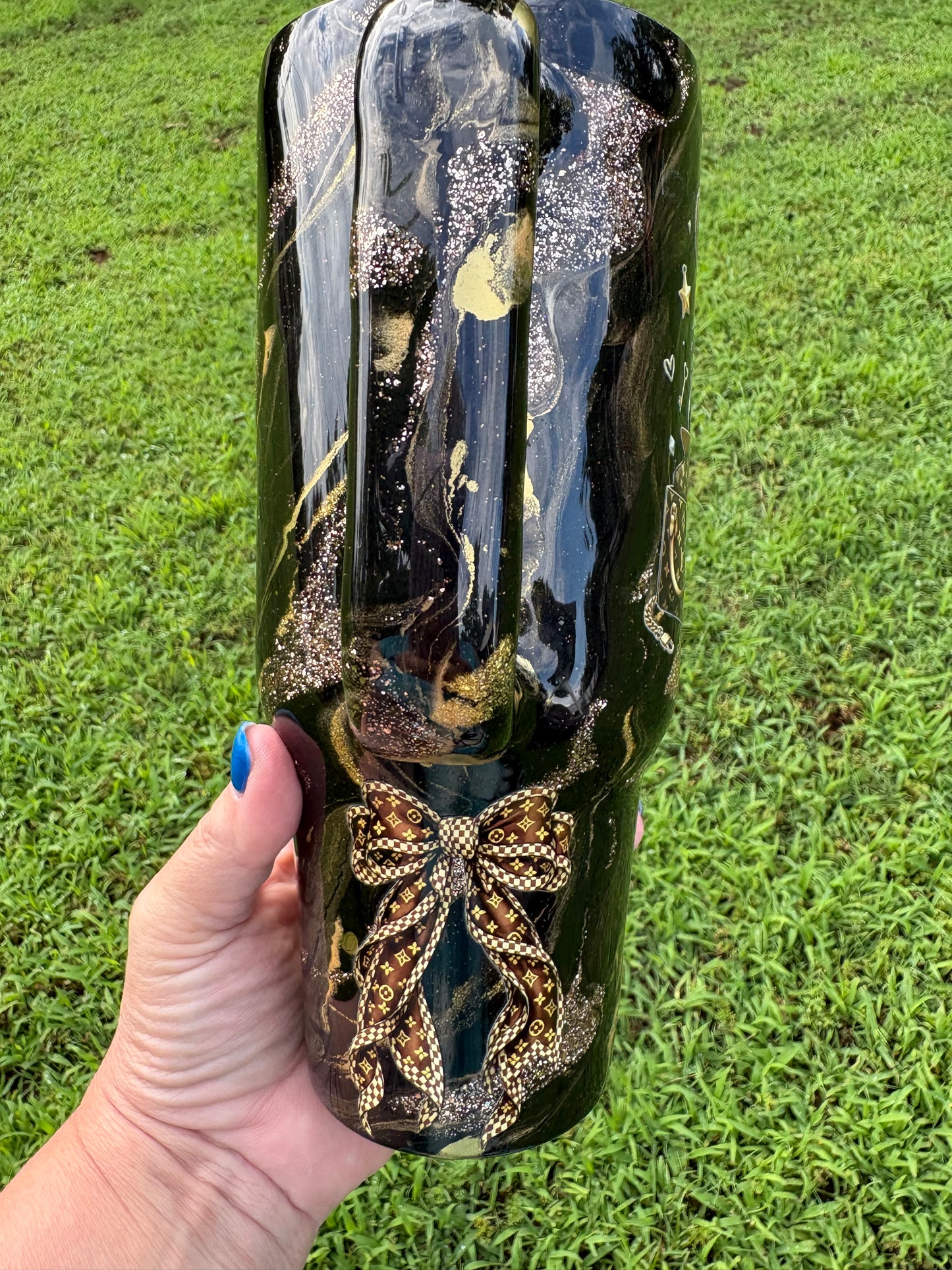 40 oz Black & Gold Teddy Bear Handled Tumblers