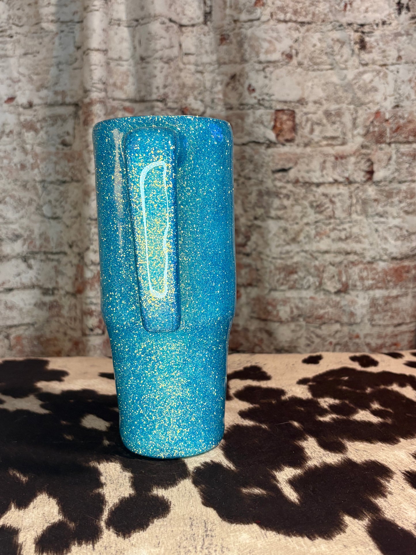💙 Bold. Sparkly. Totally MAMA approved! ✨