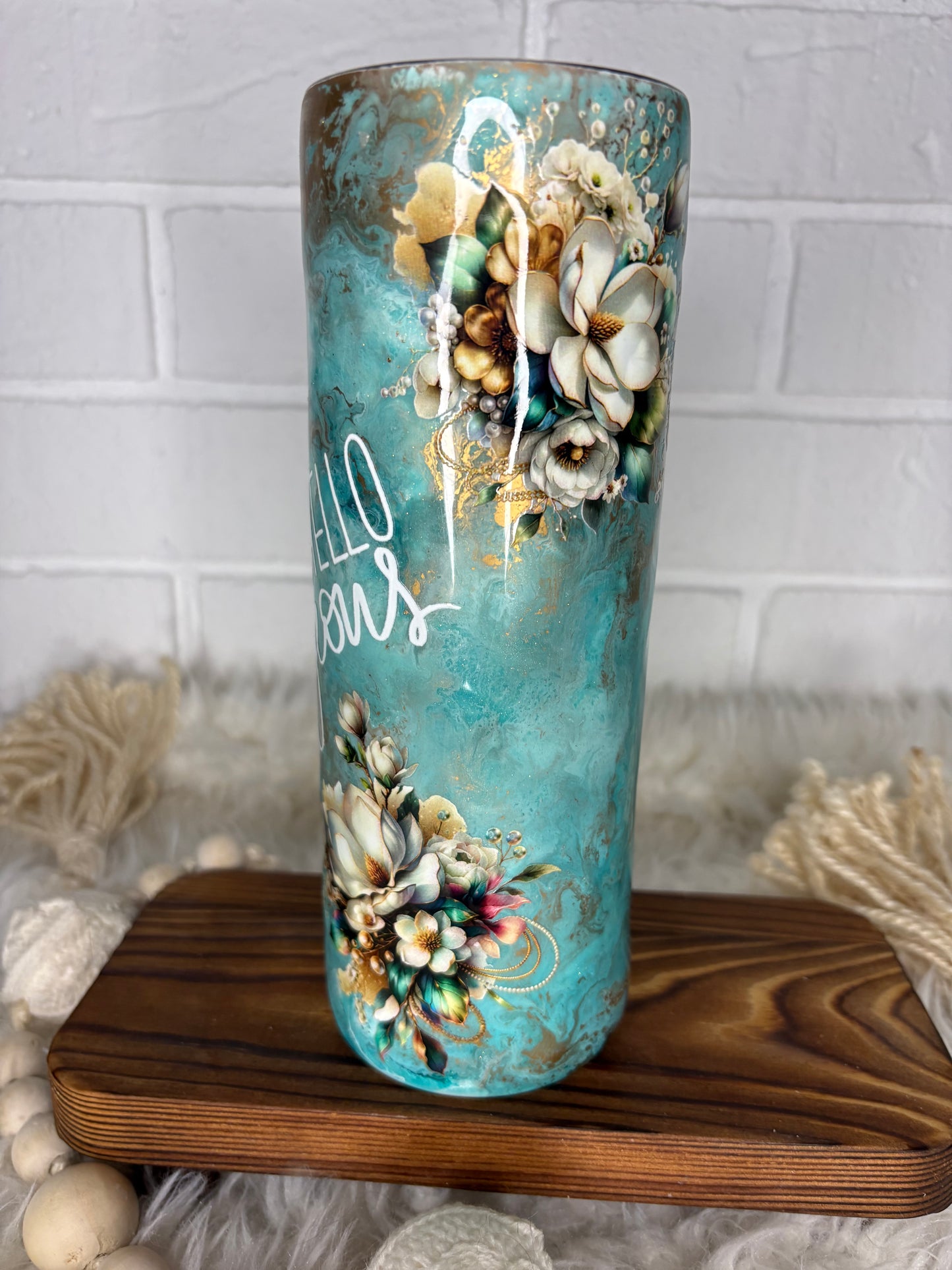 🌿✨ Hello Gorgeous – 20 oz Hoggdle Tumbler ✨🌿
