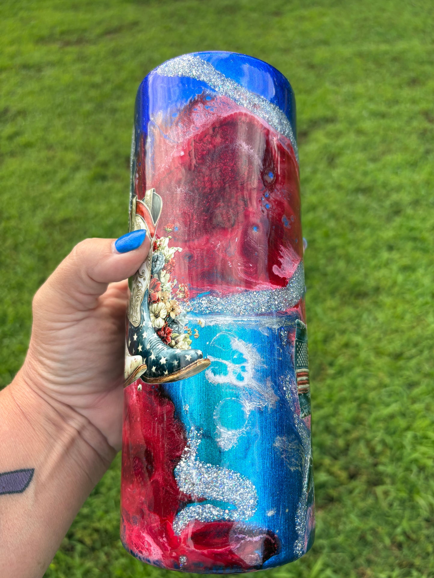 30 oz Patriotic Floral Cowboy Boots & Denim Bow Tumbler